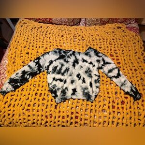 Dark Green & White Tie-Dye Cropped Sweatshirt